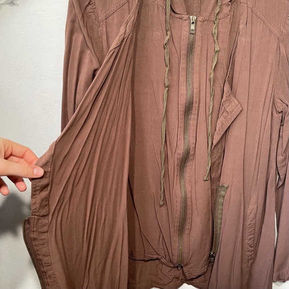 Mystree jacket - Picture 10 of 16